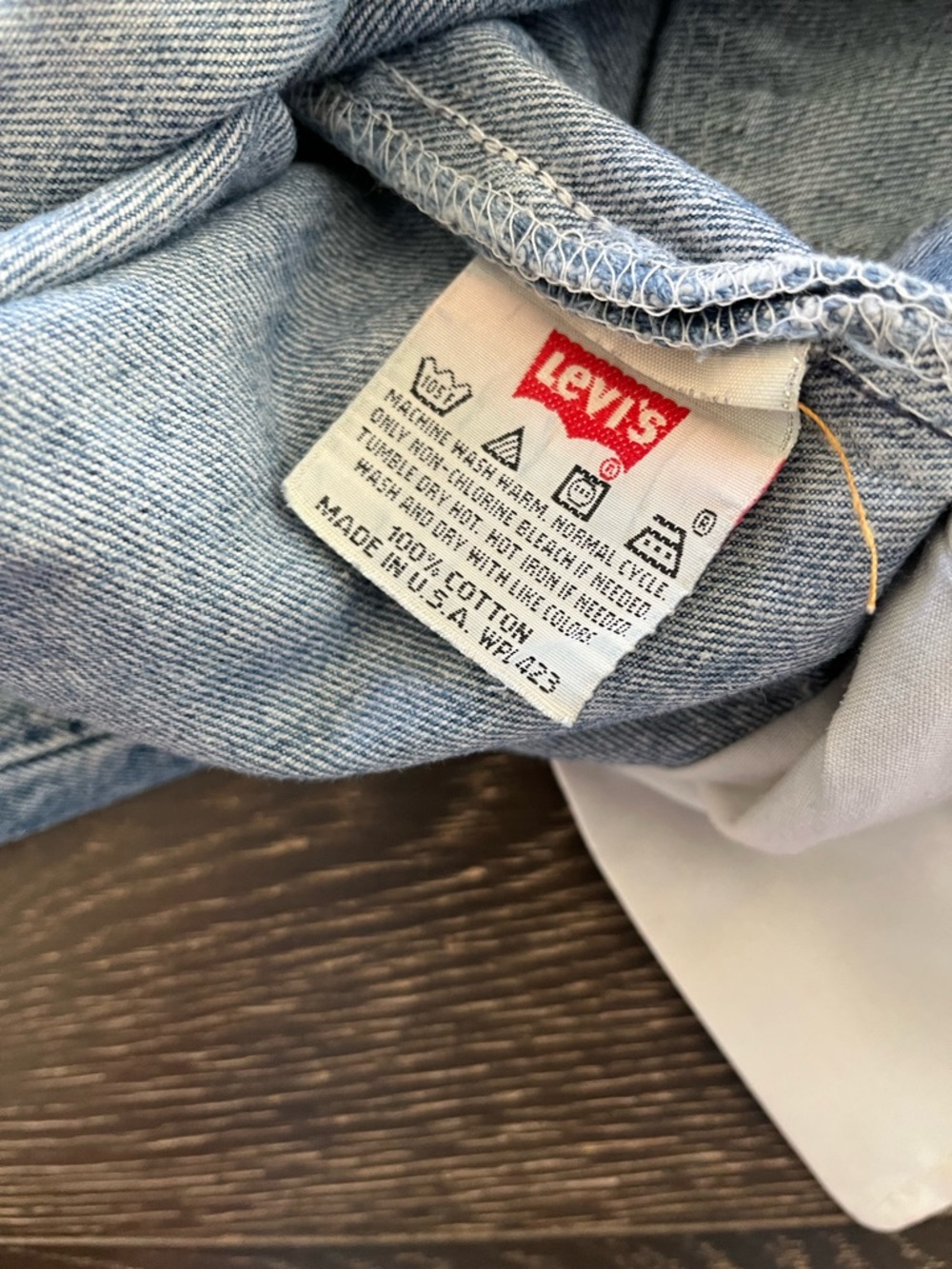 Vintage Levi’s 501 Jeans - Picture 4 of 8